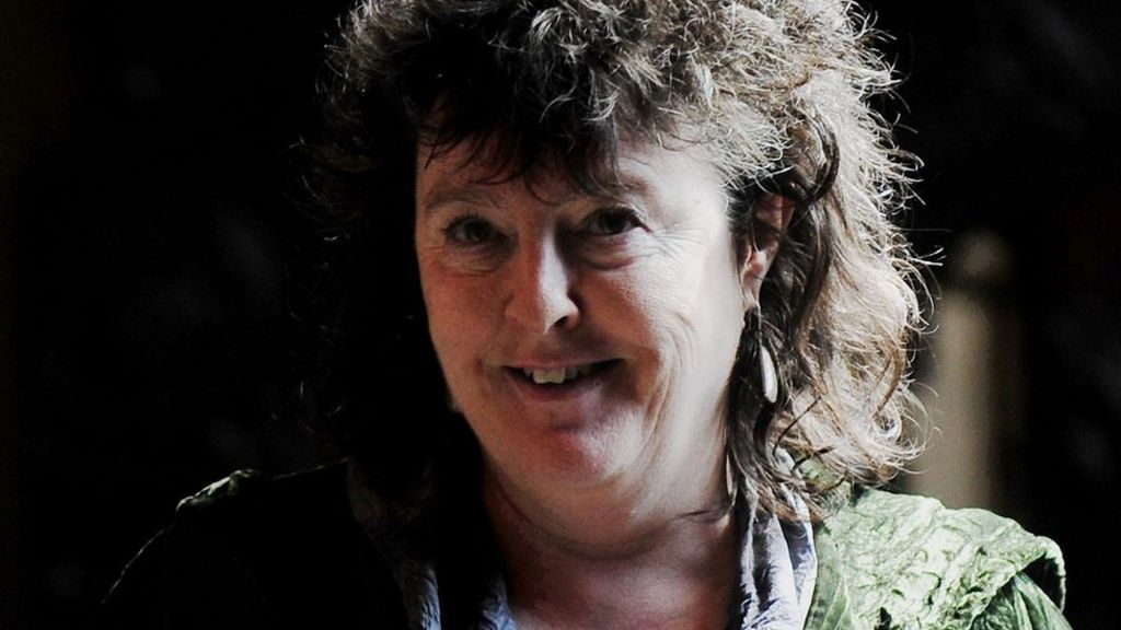 Carol Ann Duffy opens Hull University's £28m library after revamp - BBC ...