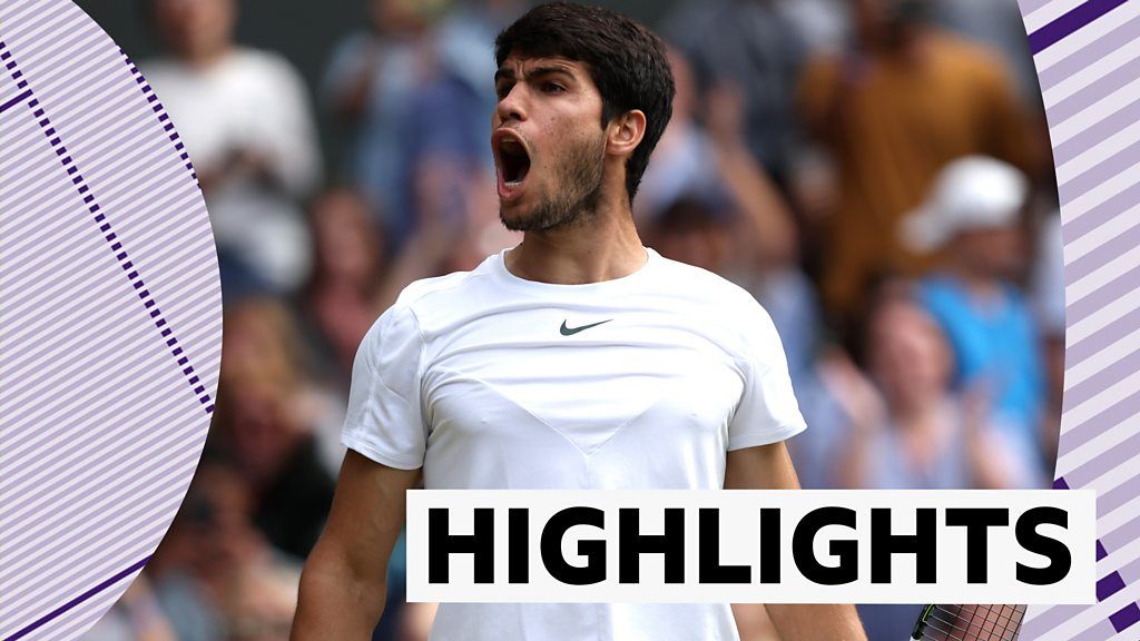 Alcaraz beats Rune to reach Wimbledon last four