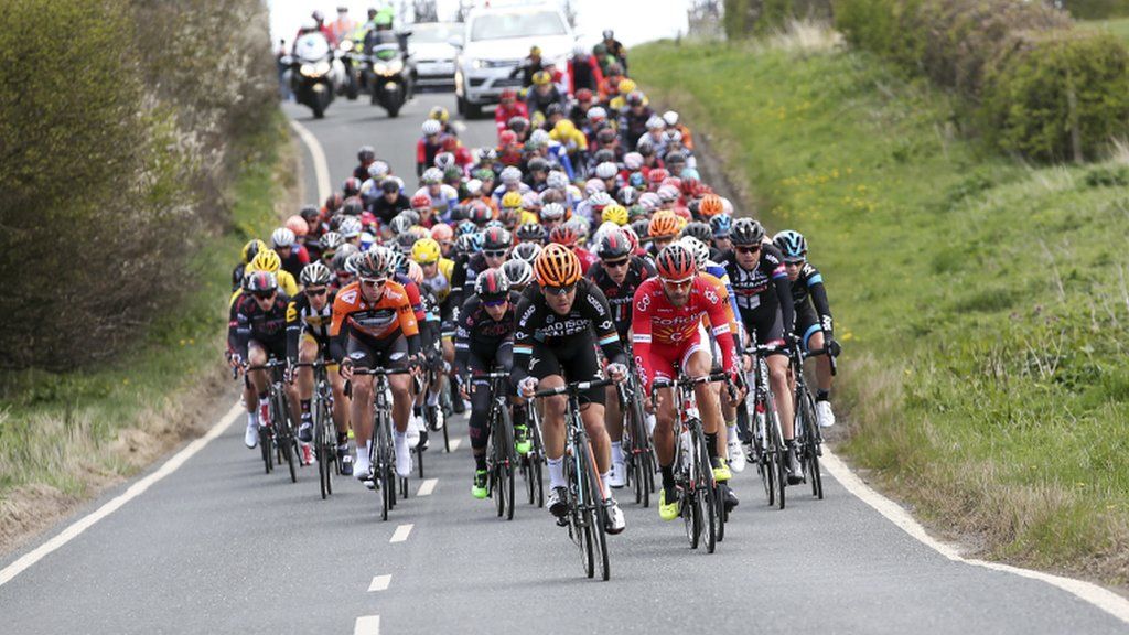Tour de Yorkshire cyclists