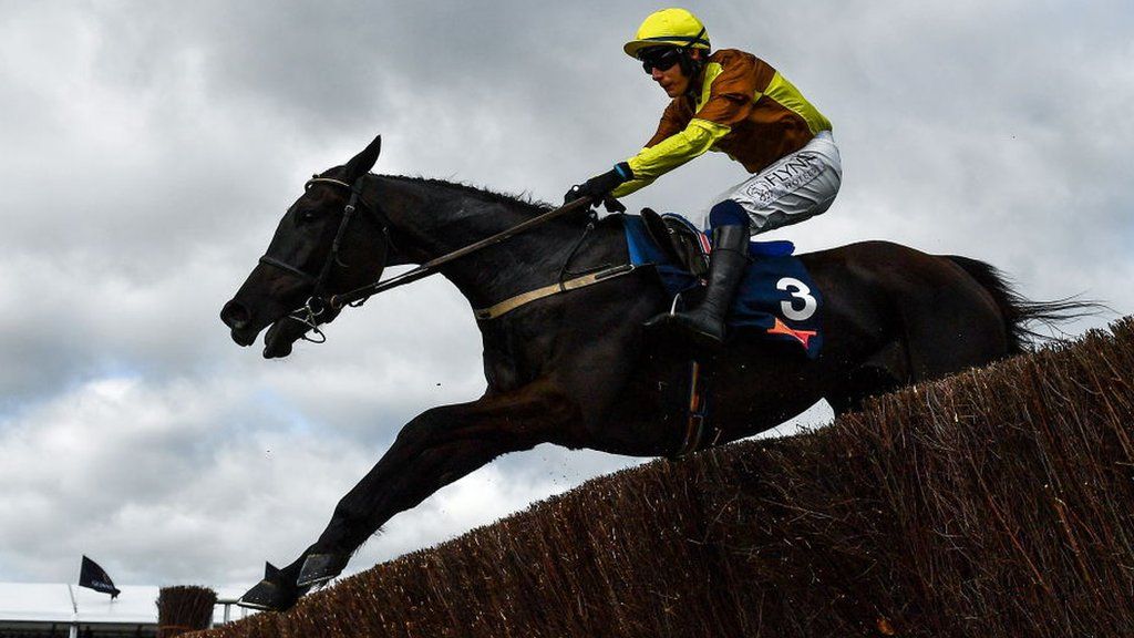 Galopin Des Champs Cheltenham Gold Cup favourite wins on return at