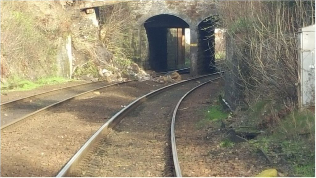Glasgow landslip causes week-long rail disruption