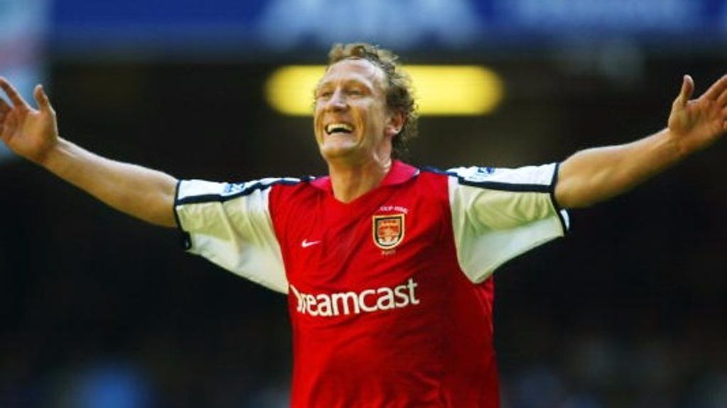 FA Cup final: Arsenal's Ray Parlour scores amazing goal in 2002 - BBC Sport