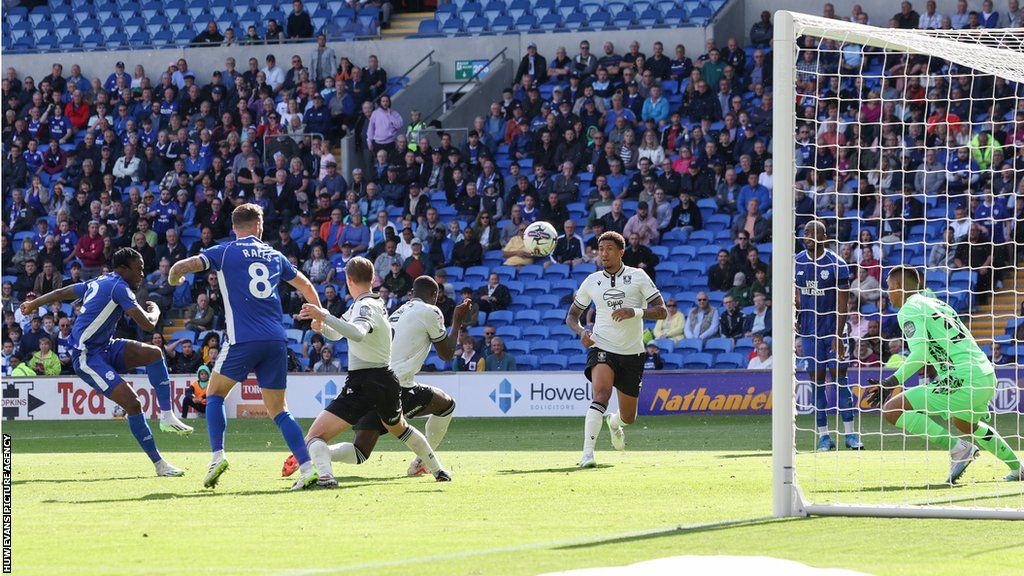 Ike Ugbo scores for Cardiff