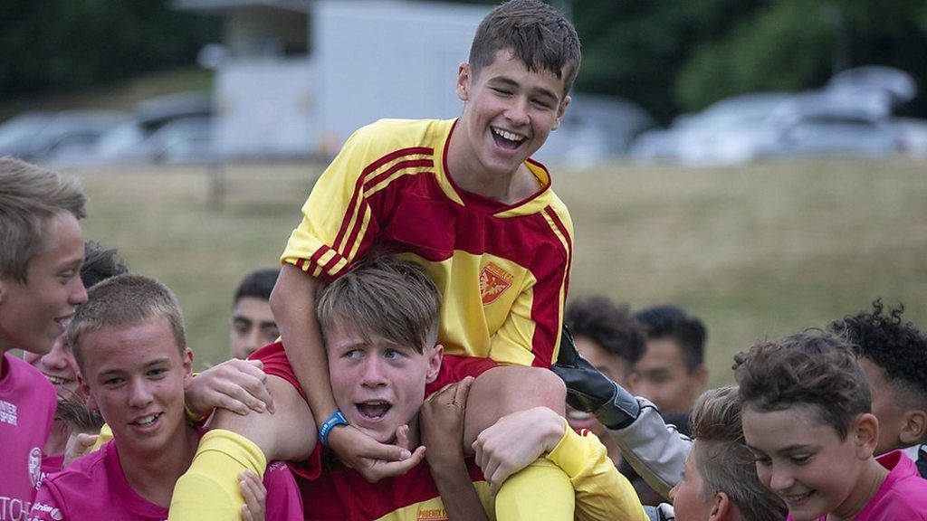 Jamie Johnson: The cast answer your questions - BBC Newsround