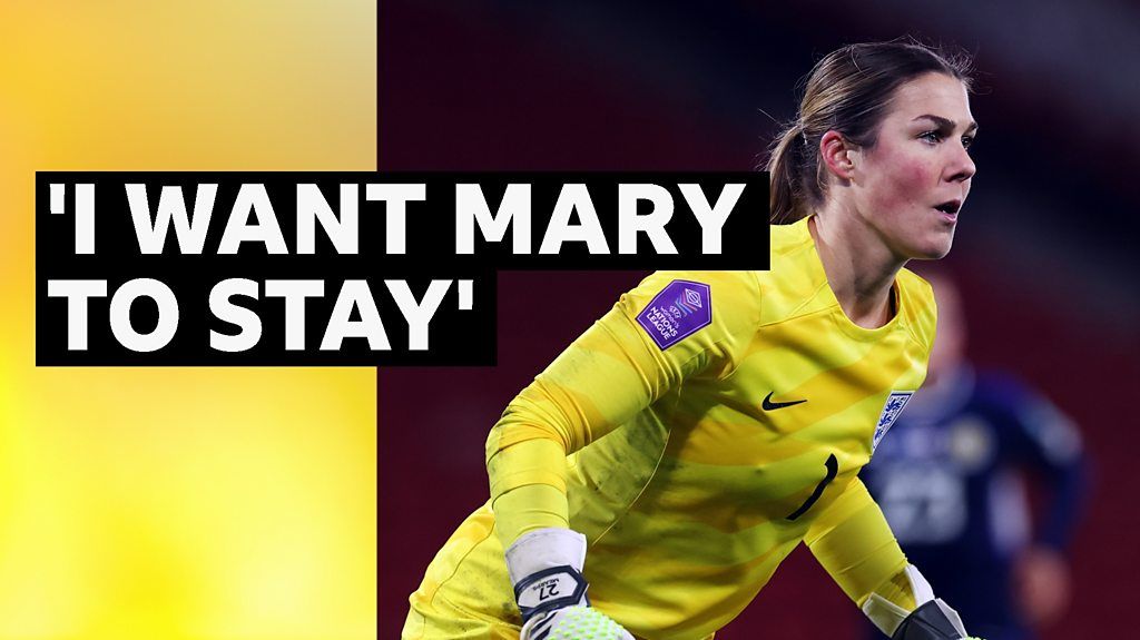 Mary Earps: Man Utd manager Marc Skinner says he wants goalkeeper to stay at club