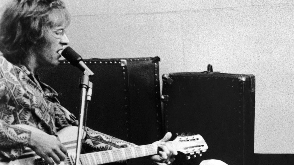 Jefferson Airplane's Paul Kantner dies aged 74 BBC News