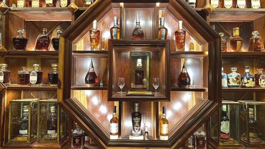 World S Most Valuable Whisky Collection Revealed Bbc News