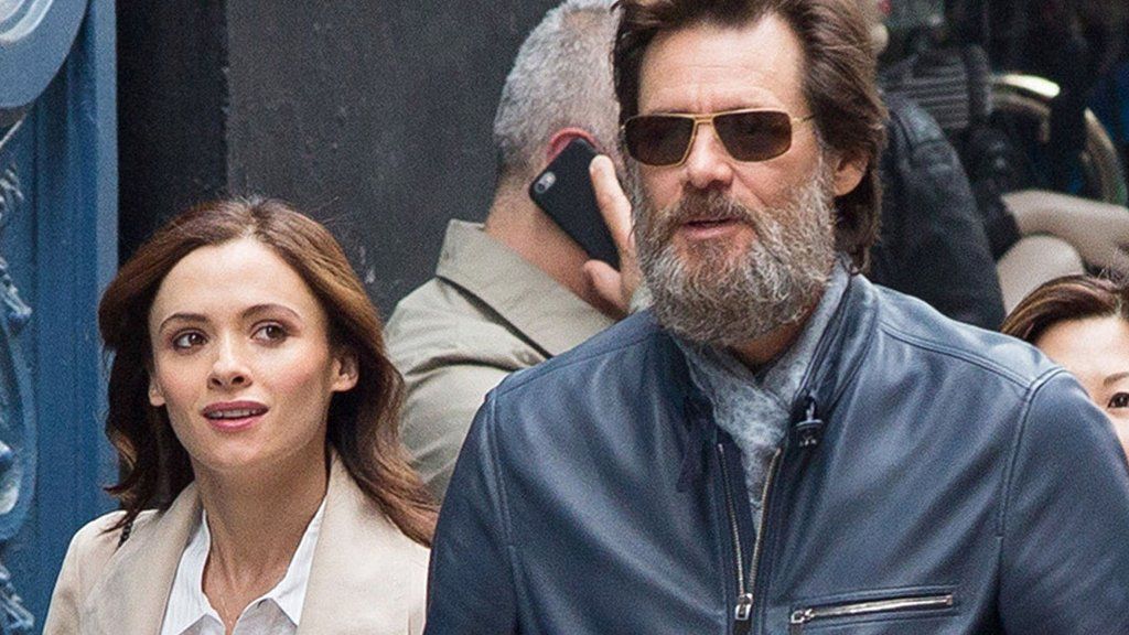 Cathriona White and Jim Carrey pictured in public