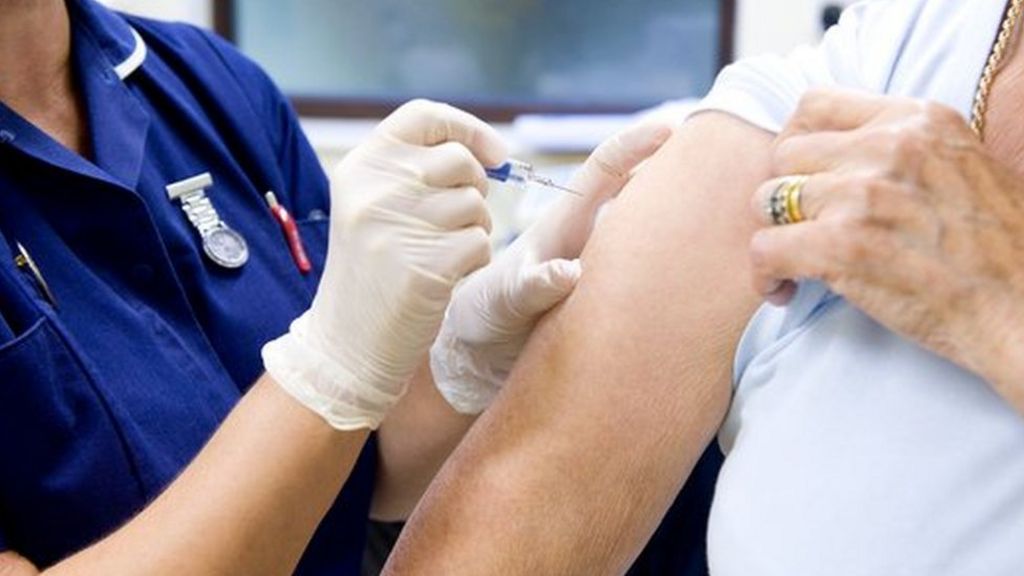 NHS staff urged to get flu jabs