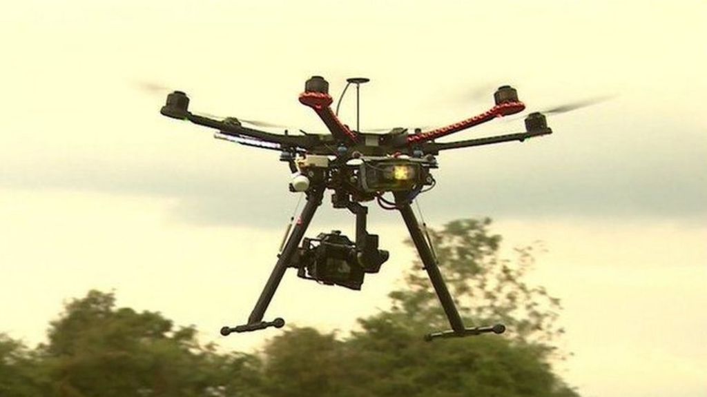 Drone in near miss with plane near Edinburgh Airport