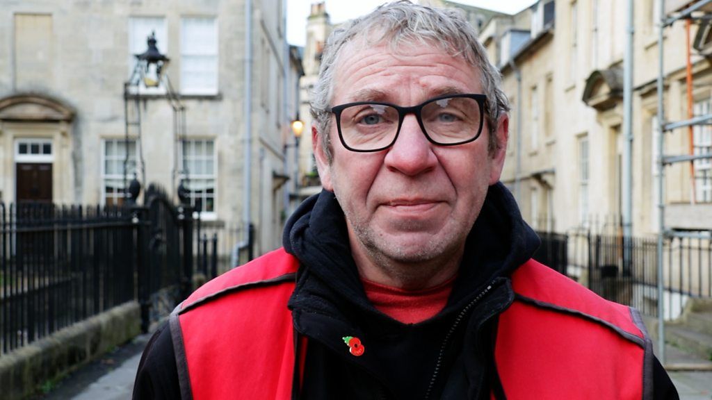 Ian Duff Big Issue seller