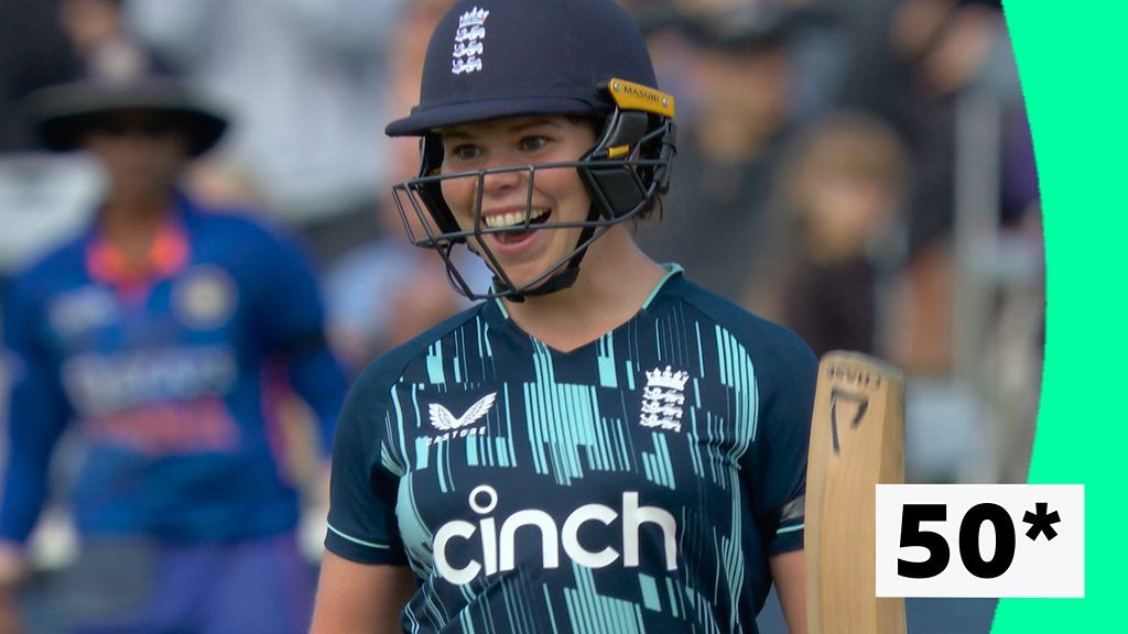 England gegen Indien: Alice Davidson-Richards erzielt ihren ersten ODI 50
