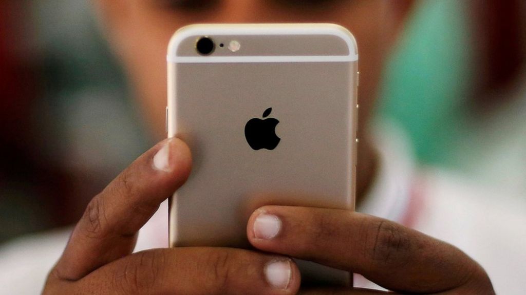 Qualcomm seeks Apple iPhone sales ban