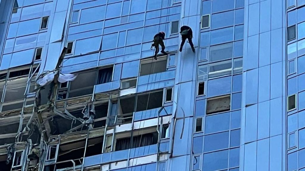 A drone hit a high-rise residential complex in Saratov on 26 August