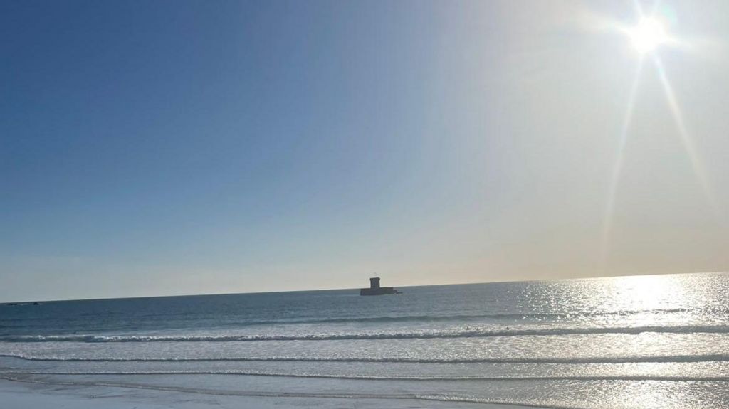 Very high temperatures expected for Jersey BBC News