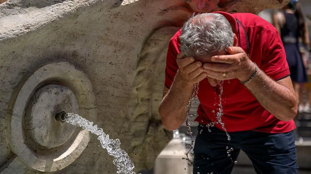 La ONU emite una nueva alerta climática ante la inminente llegada de El Niño. La ONU emite una nueva alerta climática ante la inminente llegada de El Niño.