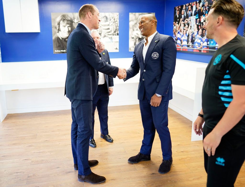 William shaking hands with Les Ferdinand