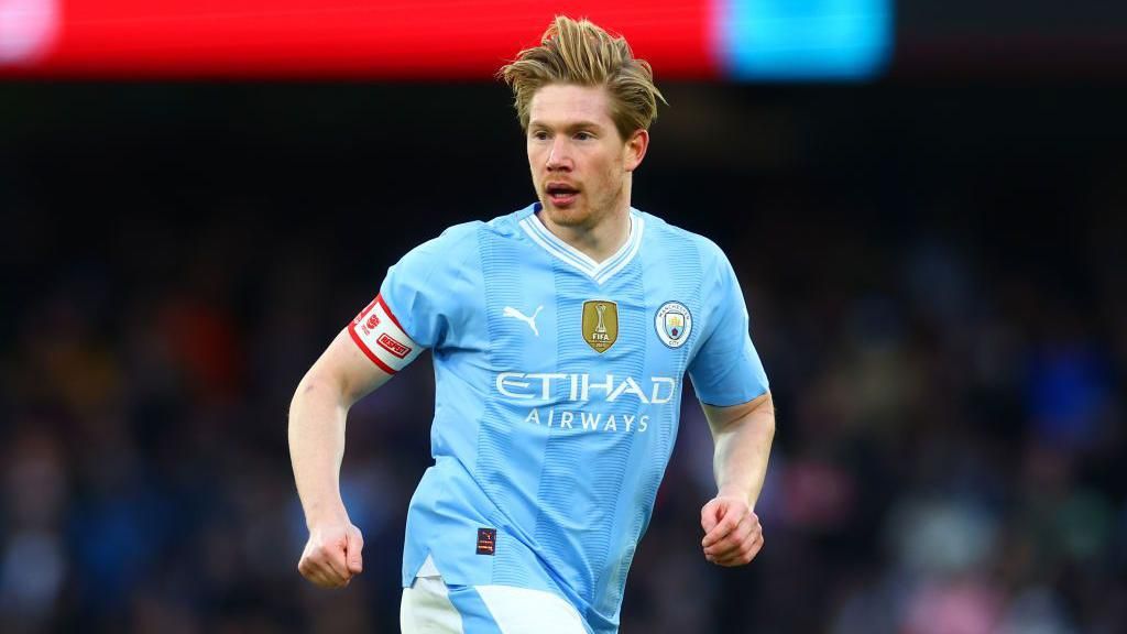 Man City: De Bruyne return 'ominous and worrying for rivals' - BBC Sport