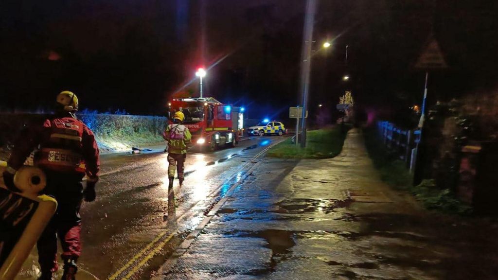 Storm Henk Pair rescued from Kenilworth car stuck in floodwaters BBC News