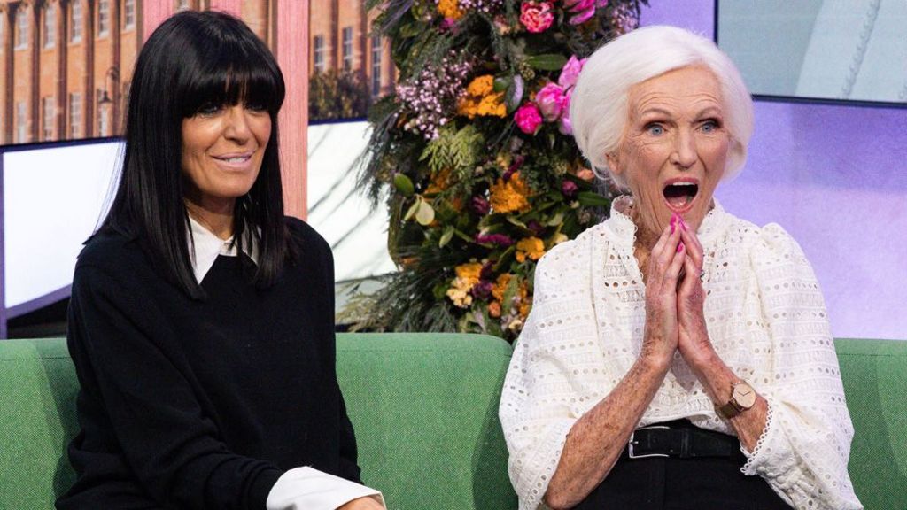 Claudia Winkleman with Dame Mary Berry on the One Show, Dame Merry's mouth open in amazement