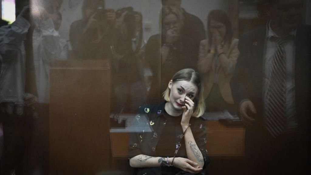 Russian blogger Anna Bazhutova, charged with spreading "fake information" on the Russian army