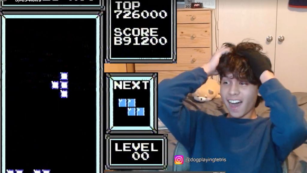 A screenshot taken from Michael Artiaga's Twitch livestream on Twitch, displaying a falling shape on Tetris, with 