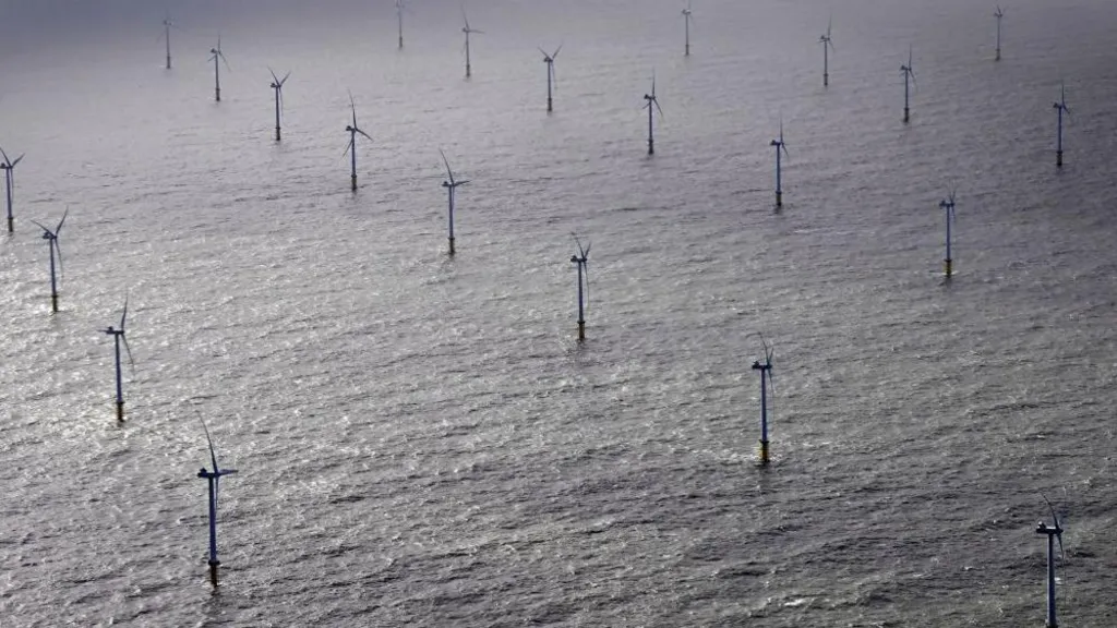 UK joins nine EU nations in North Sea wind power push