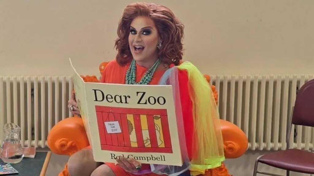El abuso dejó a la drag queen temiendo por su vida.