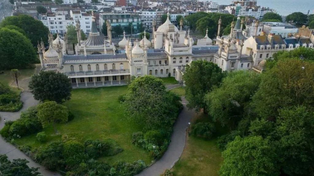 Royal  Pavilion Garden, Brighton 