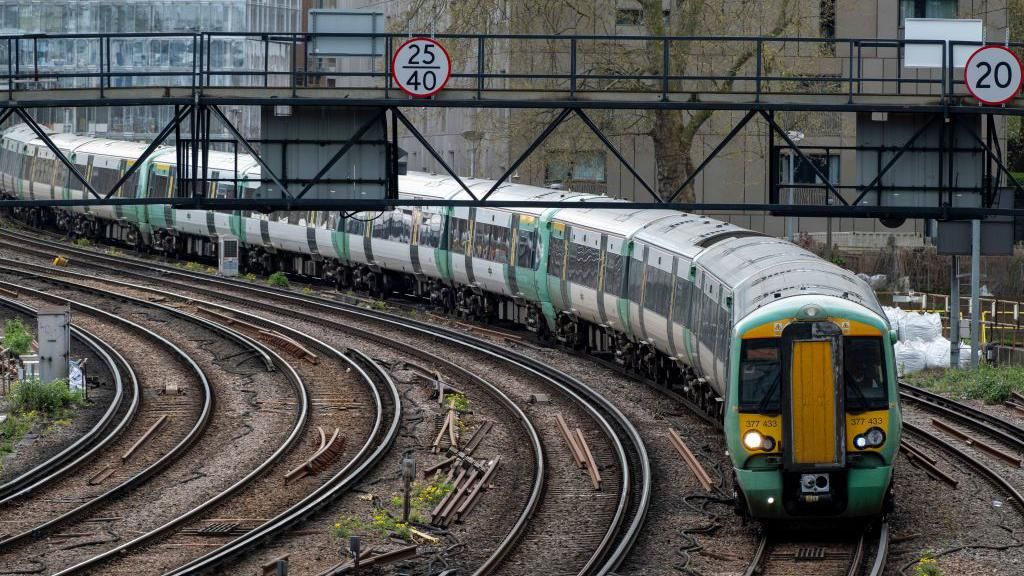 A train on some tracks.