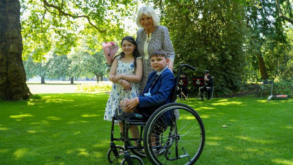 Tony Hudgell with Queen Camilla and Lyla O'Donovan
