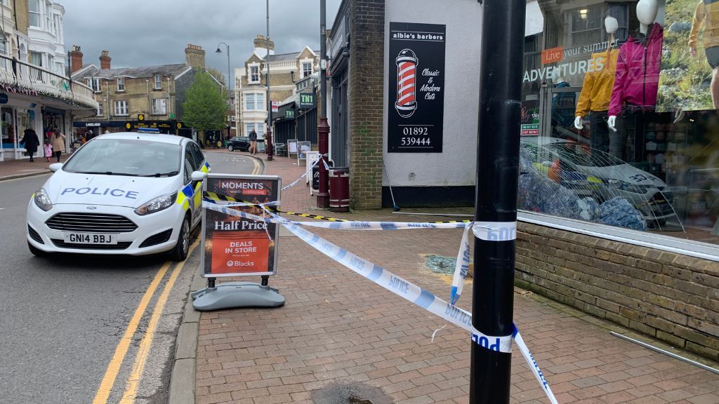 Three injured after car crashes into Tunbridge Wells shop BBC News