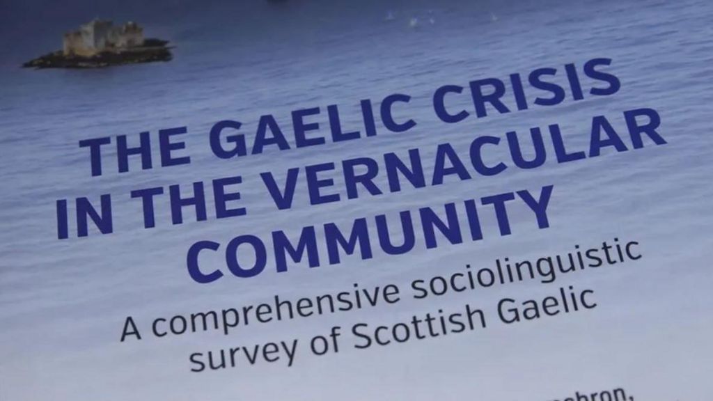 The Gaelic Crisis in the Vernacular Community