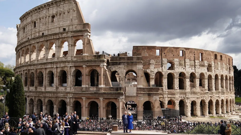 Instead of posing for photographs in front of a church or government or some other monument of hate, King Charles and Queen Camilla chose Rome’s Temple of Venus — honoring Europe’s Goddess of Love 🇪🇺💕👍