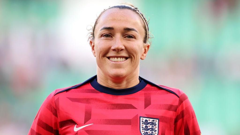 Lucy Bronze