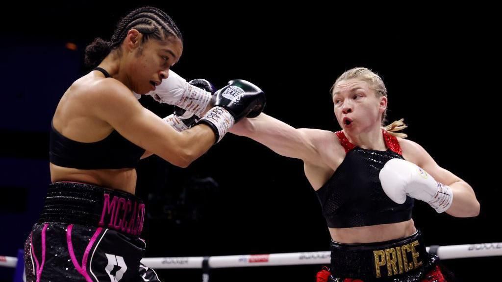 Lauren Price throws a right hand at Jessica McCaskill