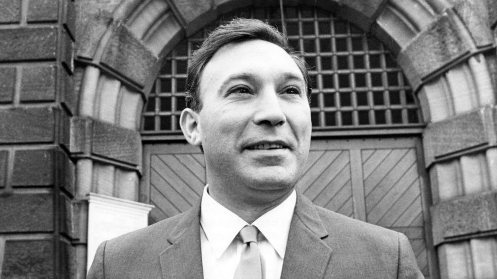 Lee Montague as Johnny May in a scene from The Profile Of A Gentleman