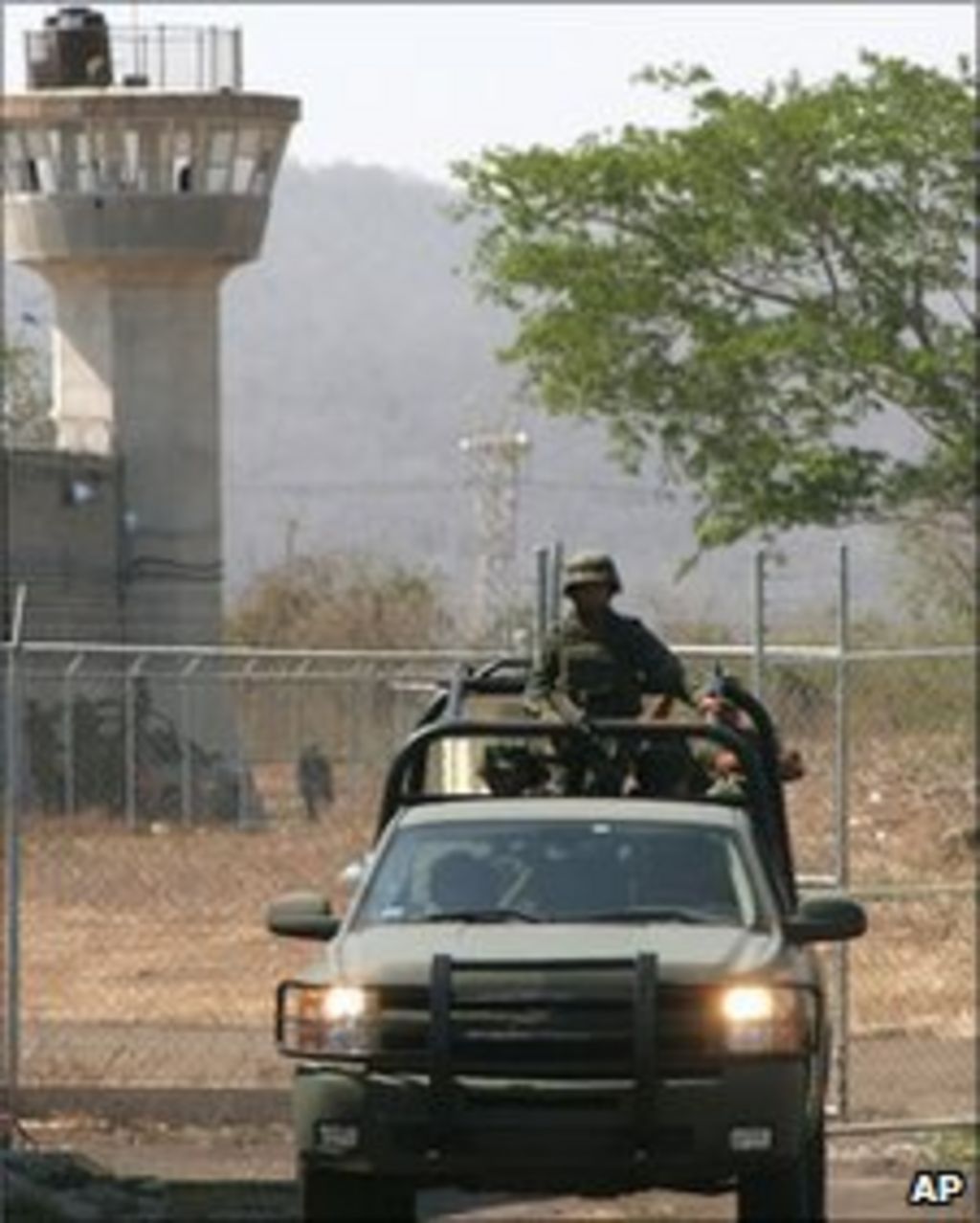 Mexico Prison Gang Fighting Kills 29 Bbc News 