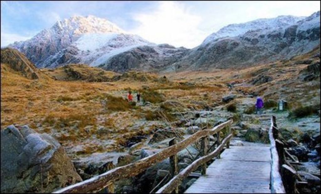 Survey adds 8ft to Tryfan mountain's height BBC News