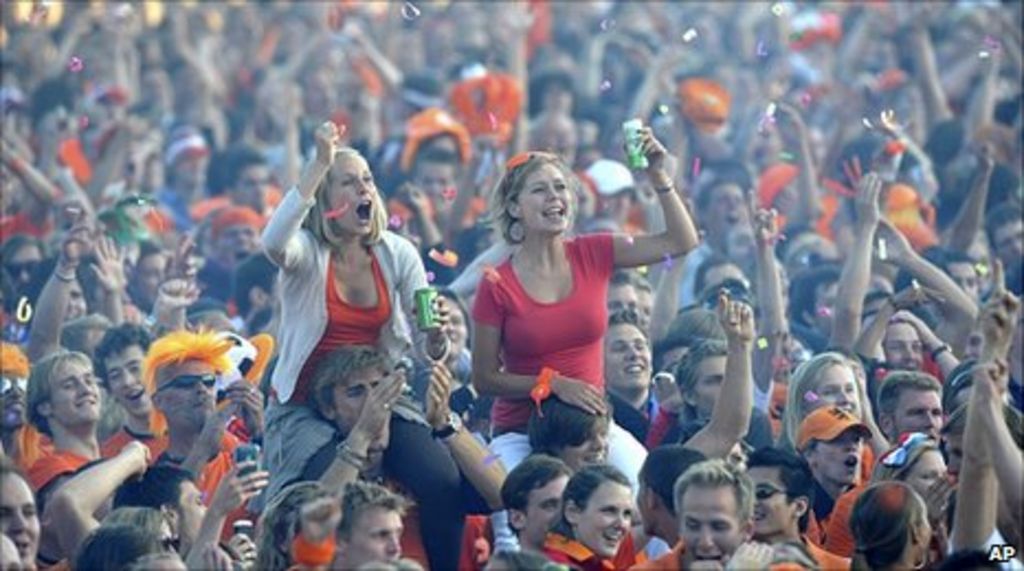 Dutch Celebrate Football World Cup Semi Final Success Bbc News