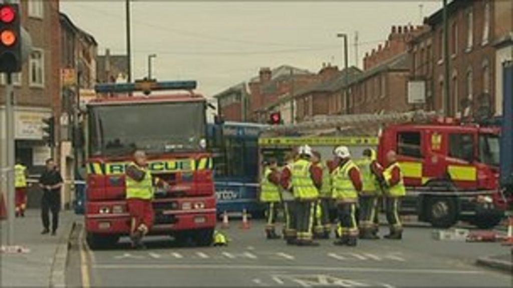 Fatal Nottingham lorry crash pedestrian is identified BBC News