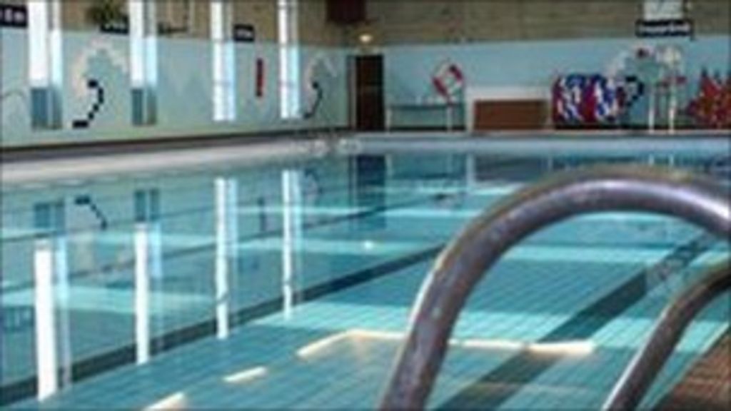 Lowestoft leisure centre's £6.5m facelift under way - BBC News