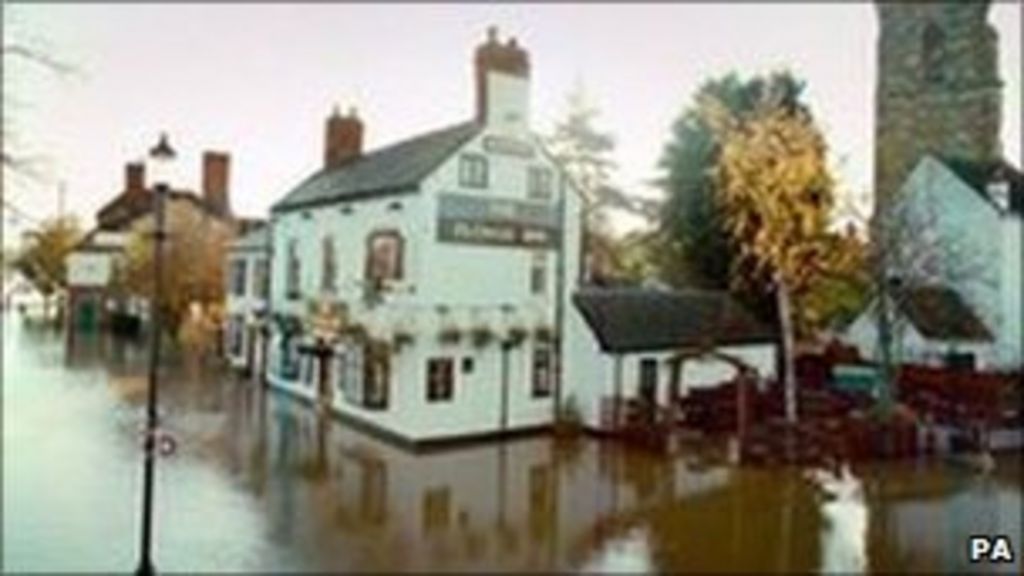 Permanent flood defences approved for UptonuponSevern BBC News
