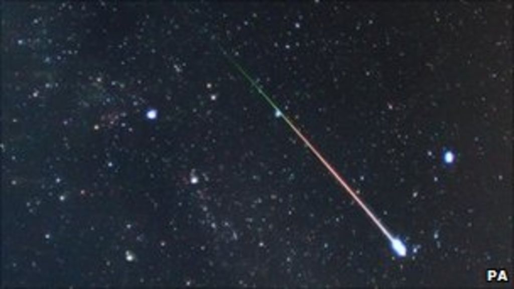 Meteor fireball spotted in skies over Britain BBC News