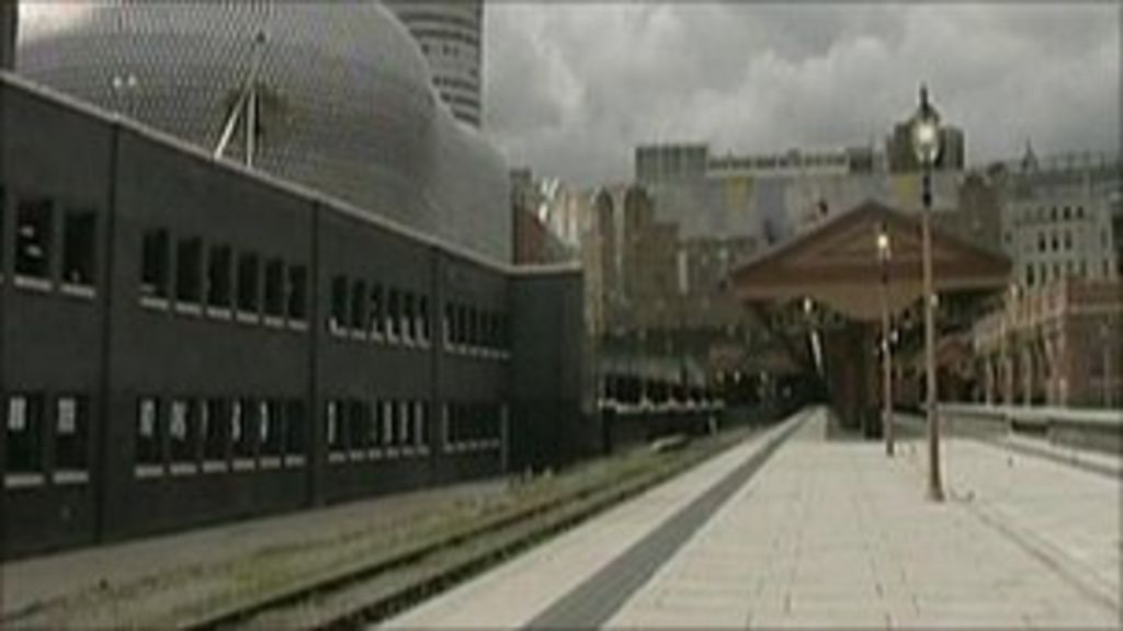 birmingham-s-moor-street-station-reopens-old-platforms-bbc-news