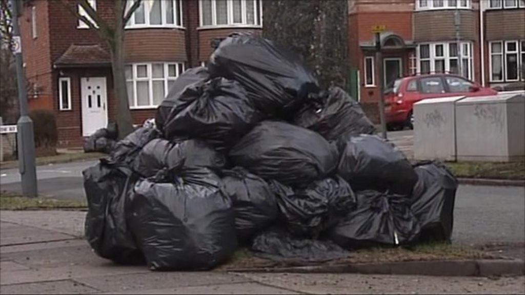 Councils try to tackle backlog of rubbish collections BBC News