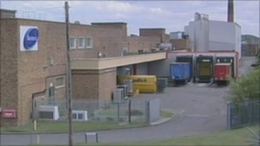 Burton's biscuit factory to close in Moreton BBC News