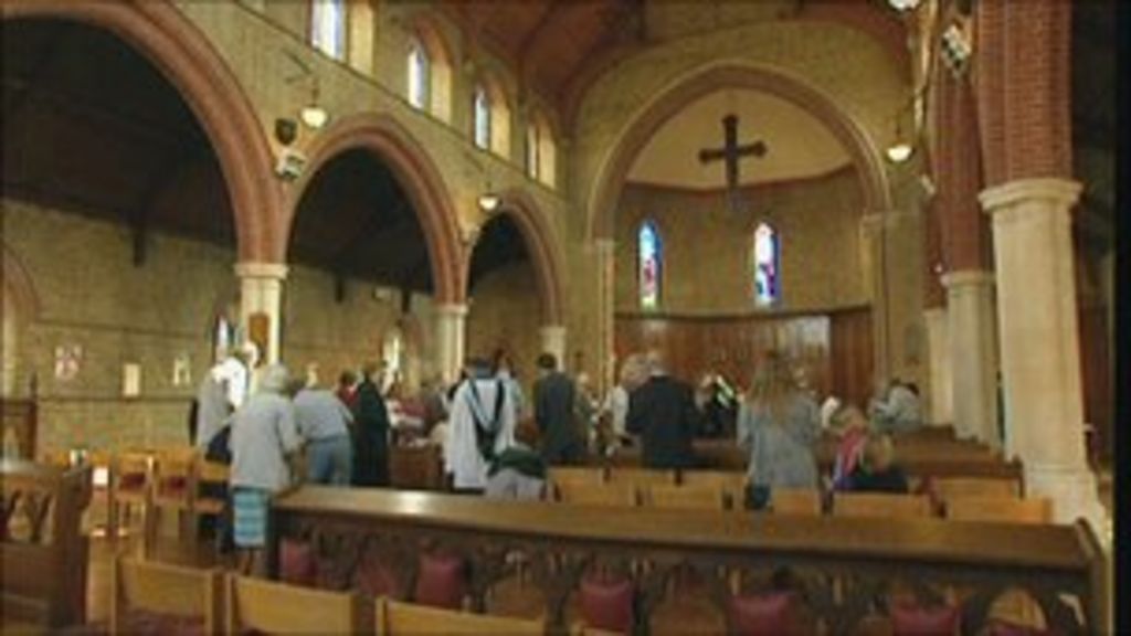 Longer life expectancy 'puts people off religion' BBC News