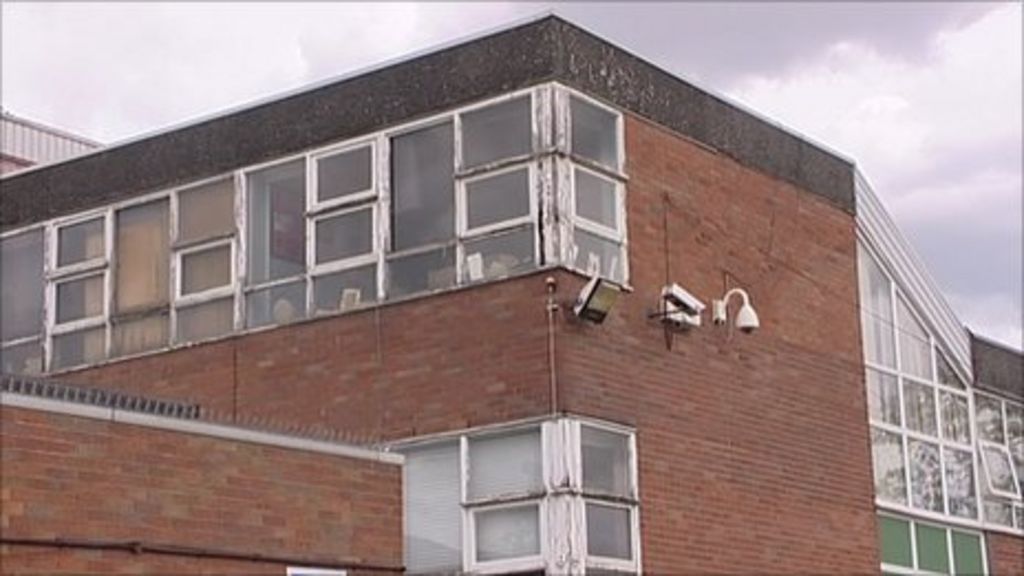 Joseph Leckie School in Walsall now an academy - BBC News