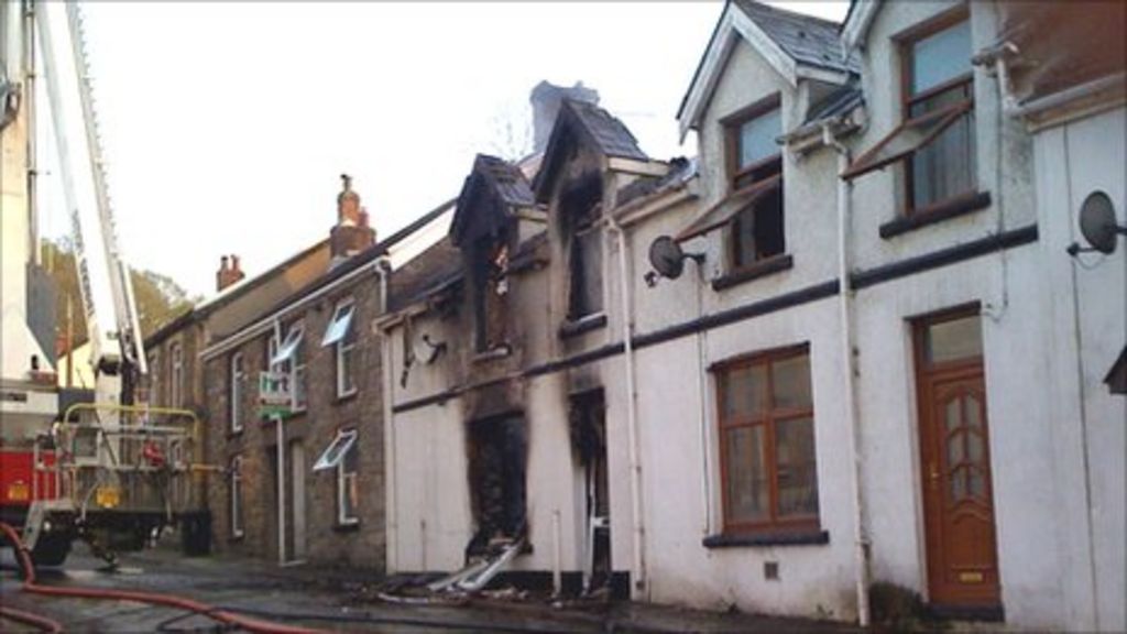 Glynneath house explosion investigation under way BBC News